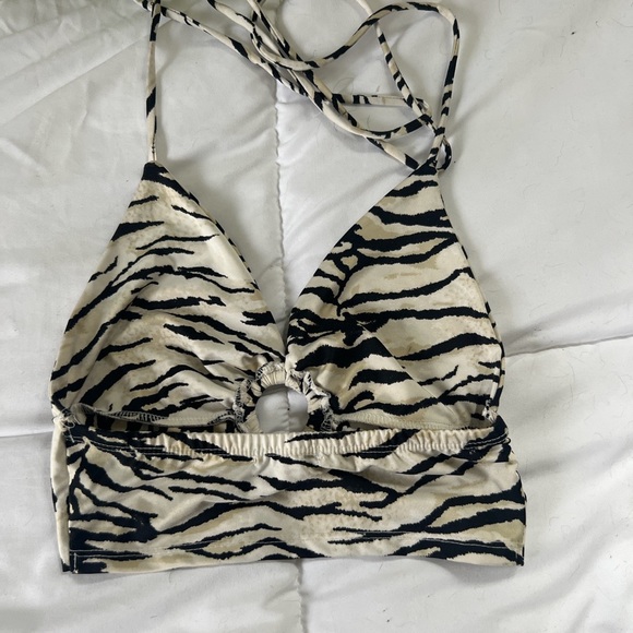 Zebra print crop top - Picture 3 of 3